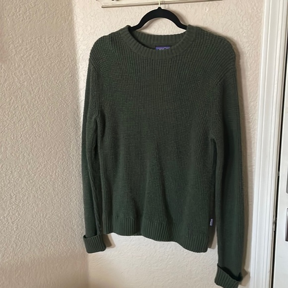 🧥 - Picture 1 of 9